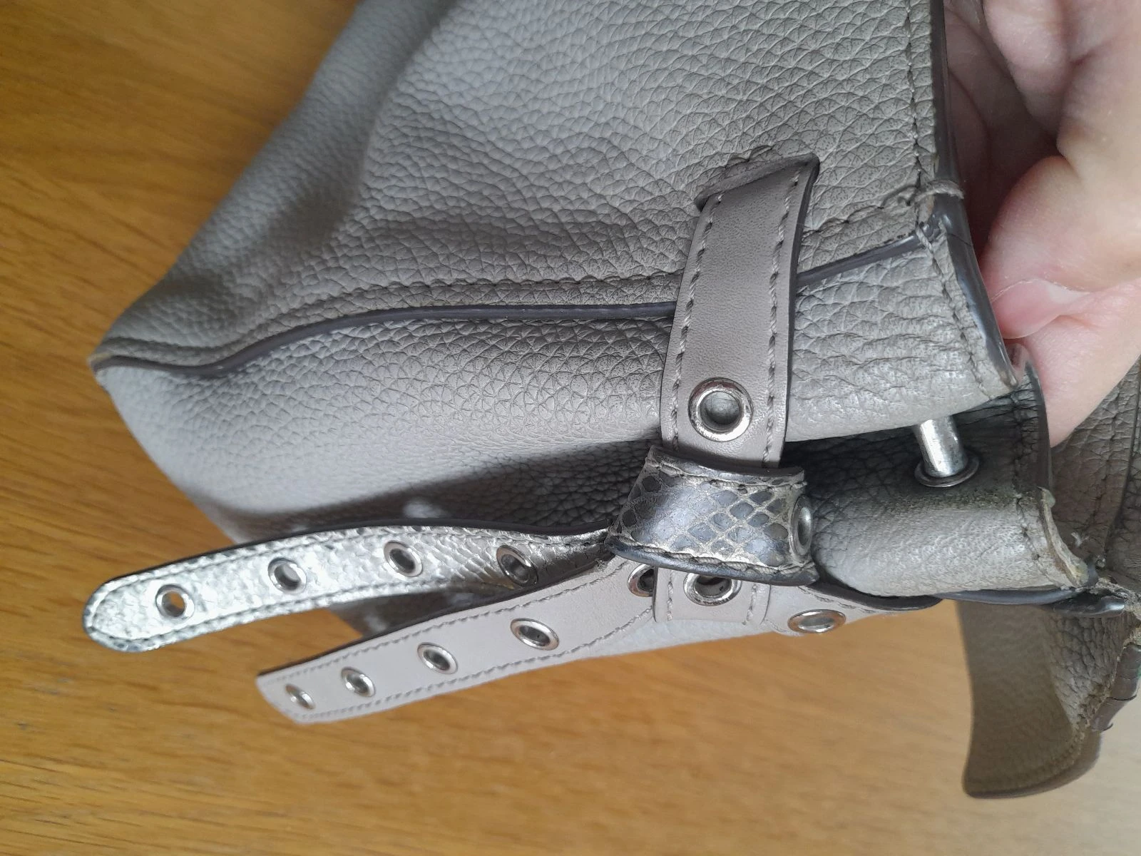 Bolso Michael Kors Bristol en Piel Gris 🩶 – photo 9